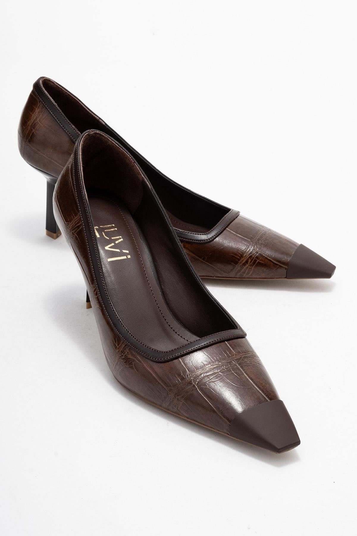 Rona - Tan Pointed Toe Pump – front three-quarter view showing leather, Vowalisse