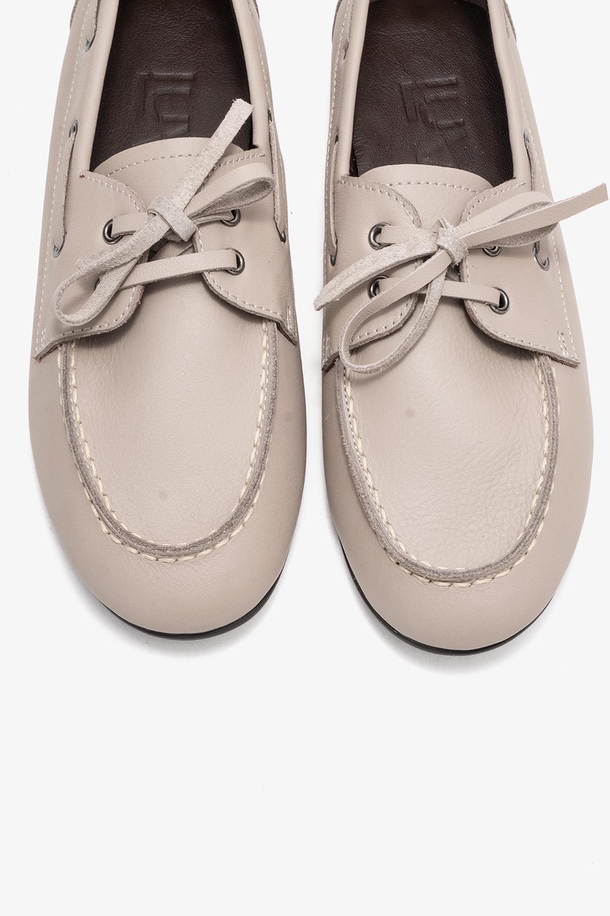 Serelis - Stone Genuine Leather Lace-Up Loafer Shoe – side view showing lace, leather, Vowalisse