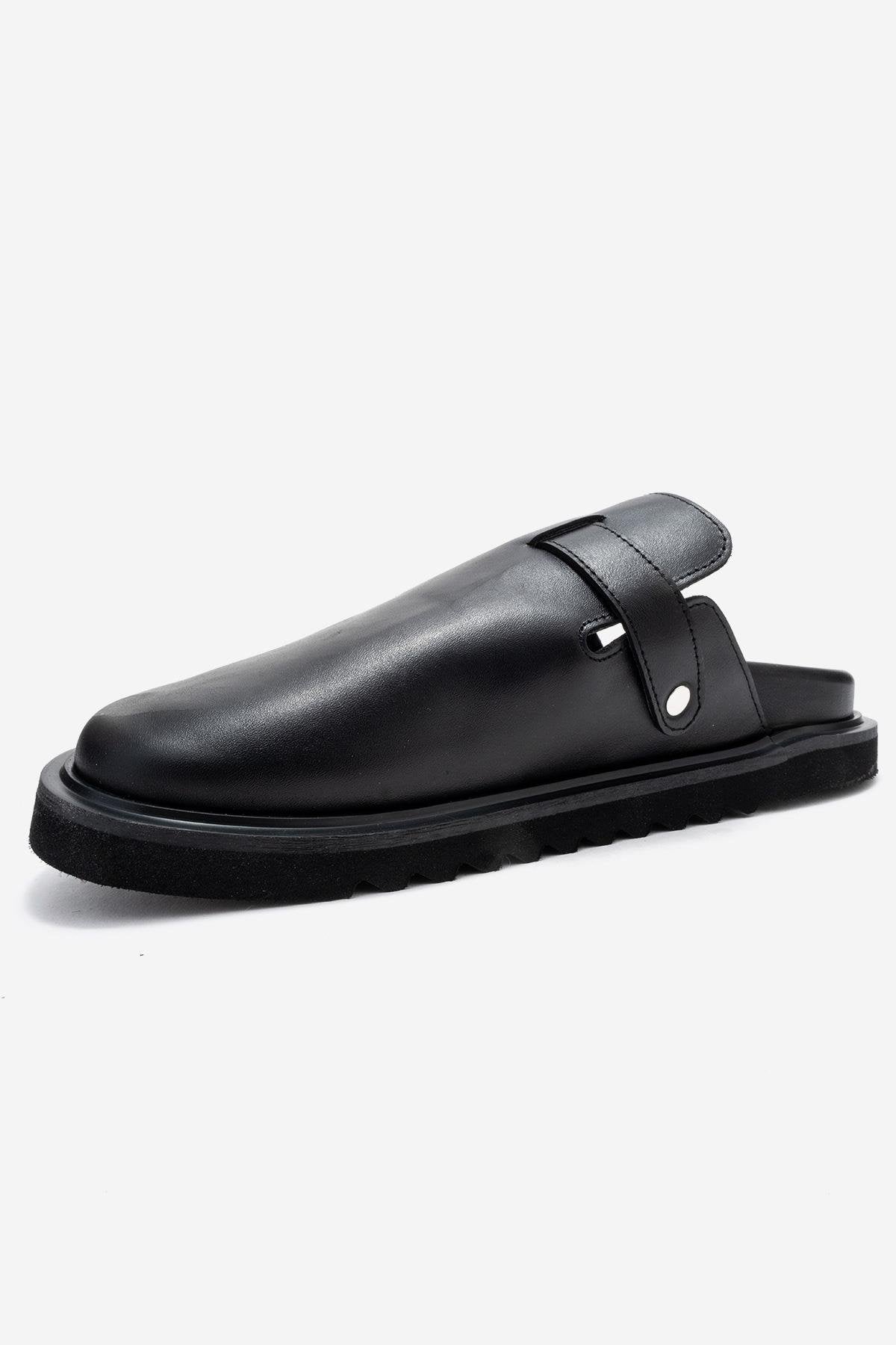 Vesta - Black Buckled Genuine Leather Closed-Toe Mule – heel view showing leather, black, Vowalisse