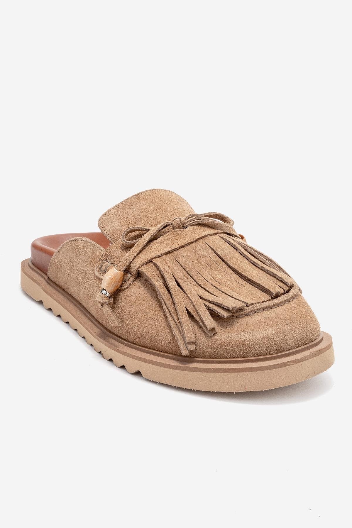 Carol - Taupe Suede Genuine Leather Closed-Toe Mule – detail view showing leather, suede, Vowalisse