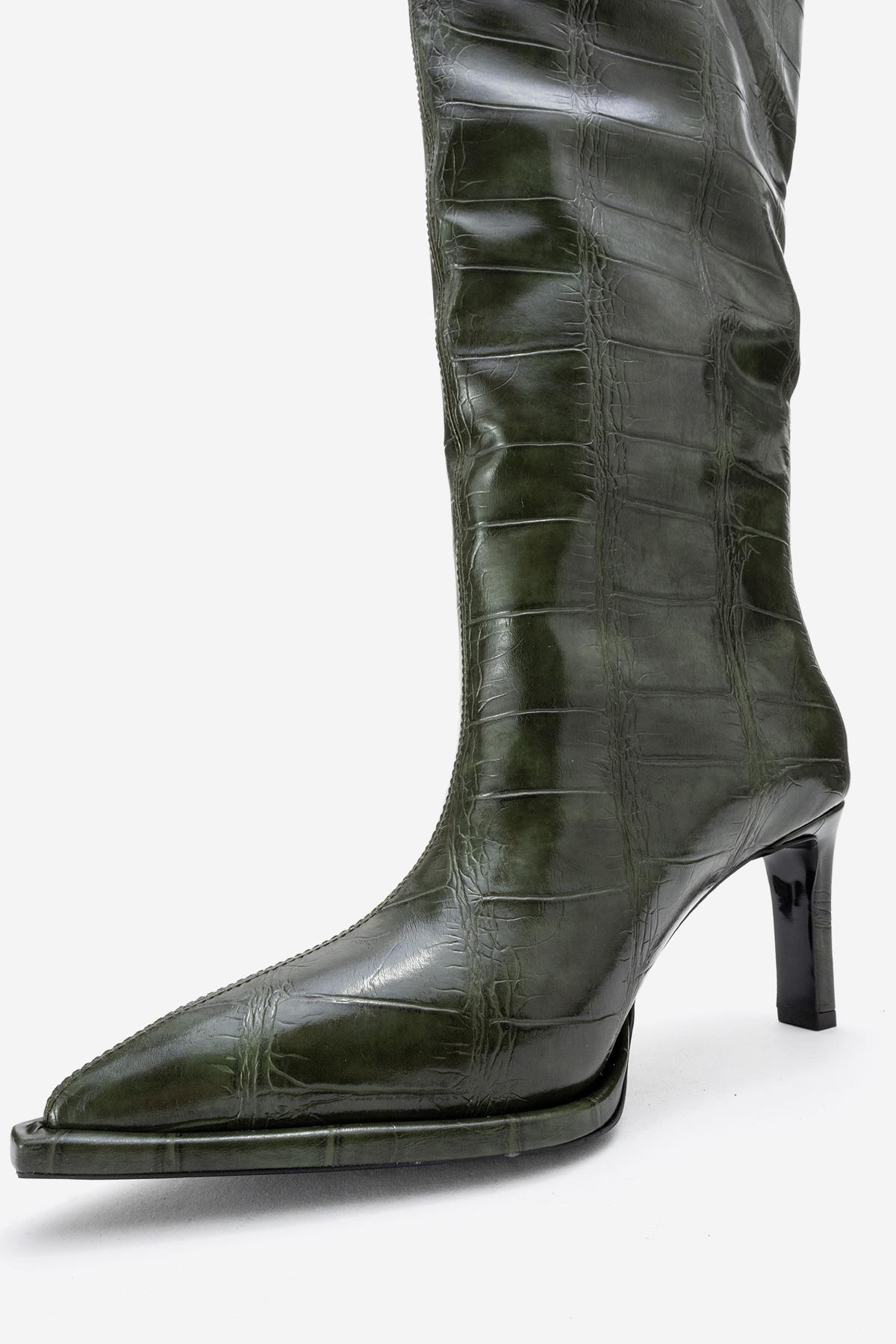Lunelle - Emerald Pointed Toe Stiletto Heel Knee-High Boot – heel view showing leather, Vowalisse