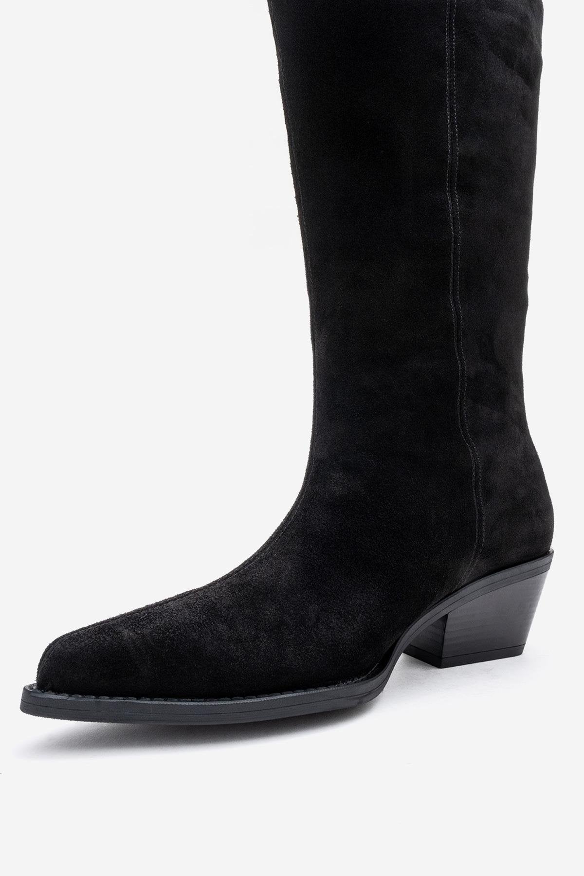 Orlo - Black Suede Genuine Leather Fringed Western Boot – heel view showing leather, suede, black, Vowalisse