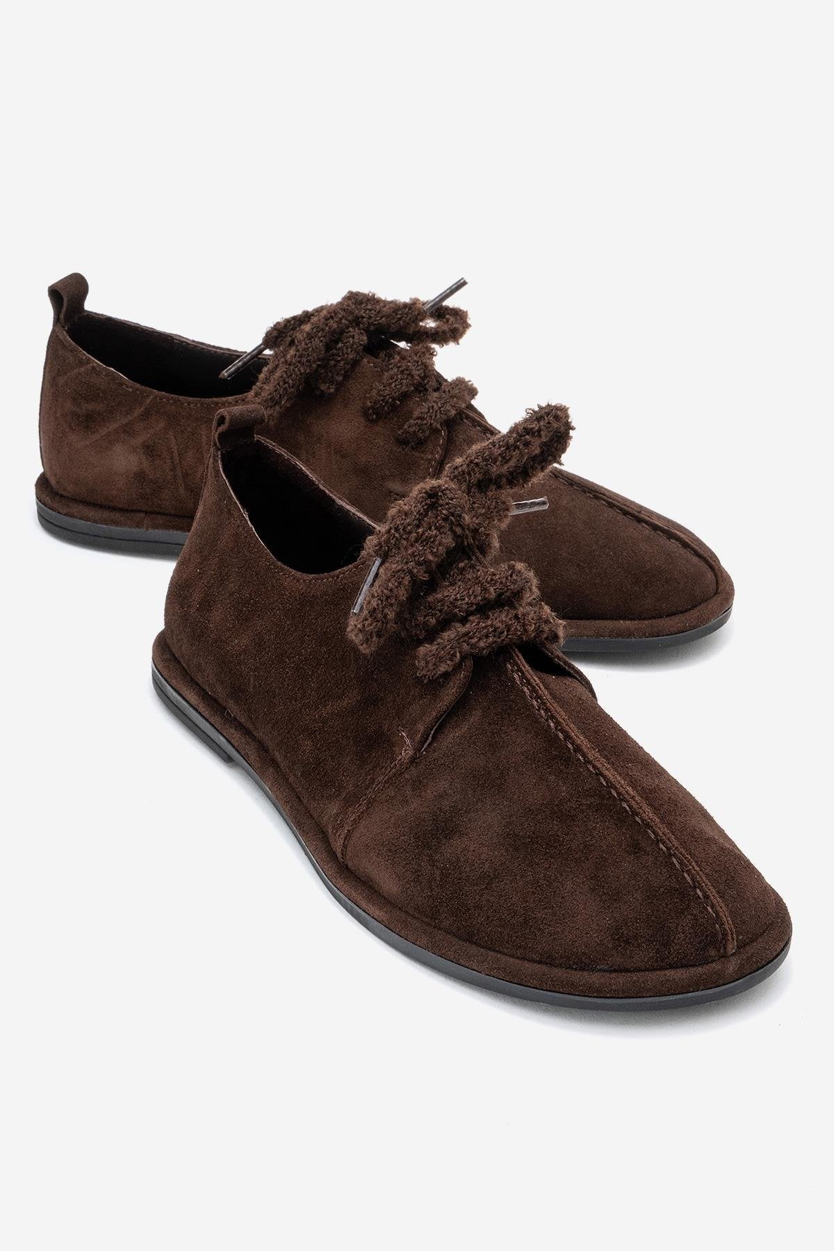 Denora - Brown Genuine Leather Casual Shoe – front three-quarter view showing leather, Vowalisse