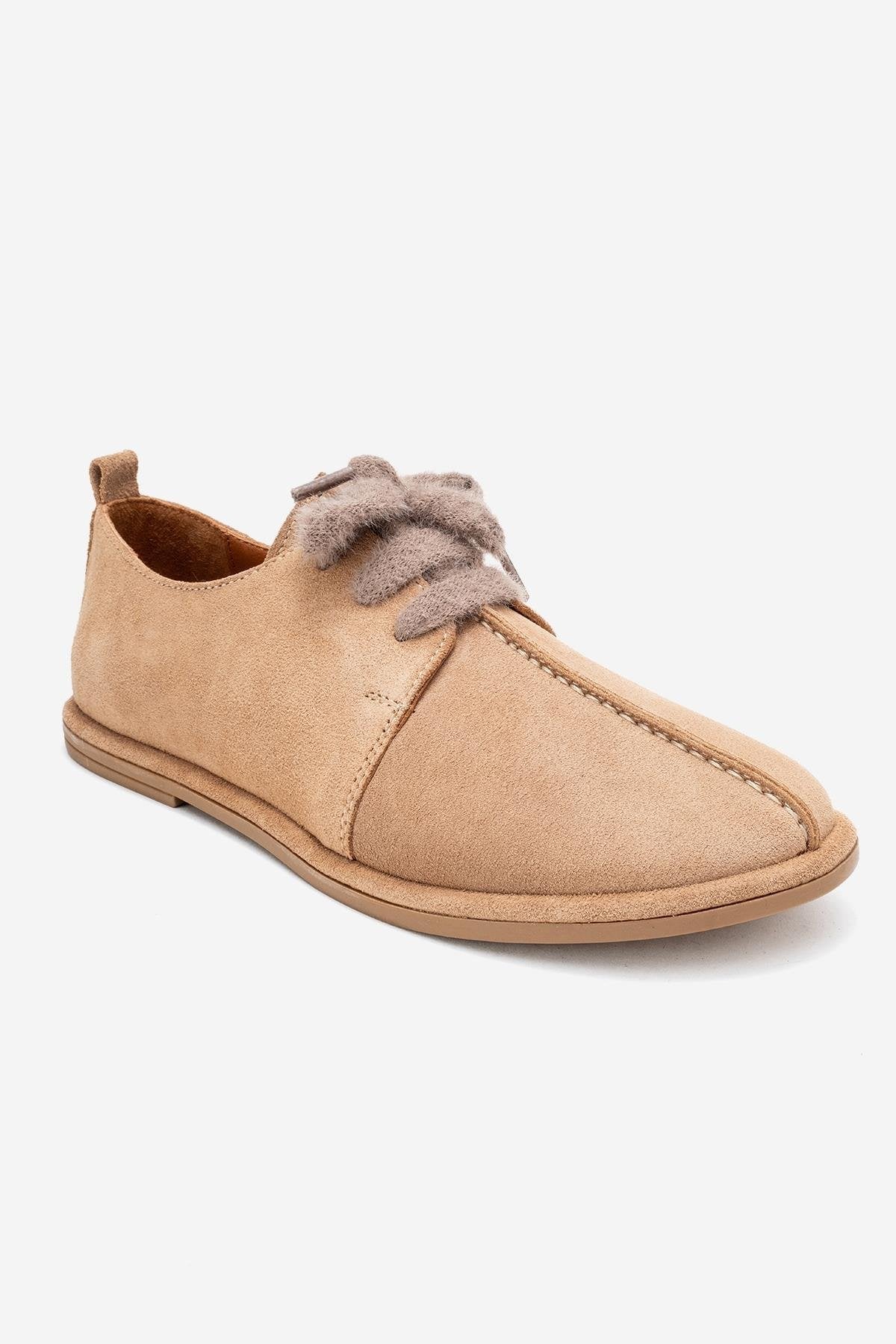 Denora - Beige Genuine Leather Casual Shoe – detail view showing leather, Vowalisse