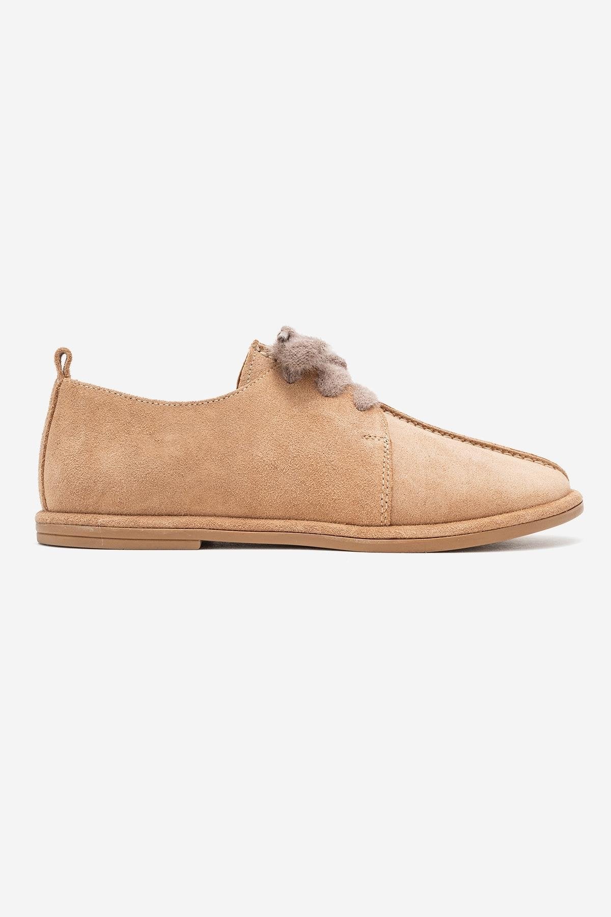 Denora - Beige Genuine Leather Casual Shoe – top view showing leather, Vowalisse