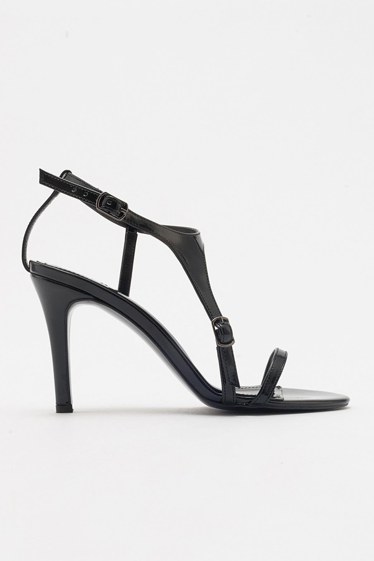 Molde - Black Patent Stiletto Heel Shoe – top view showing leather, black, Vowalisse