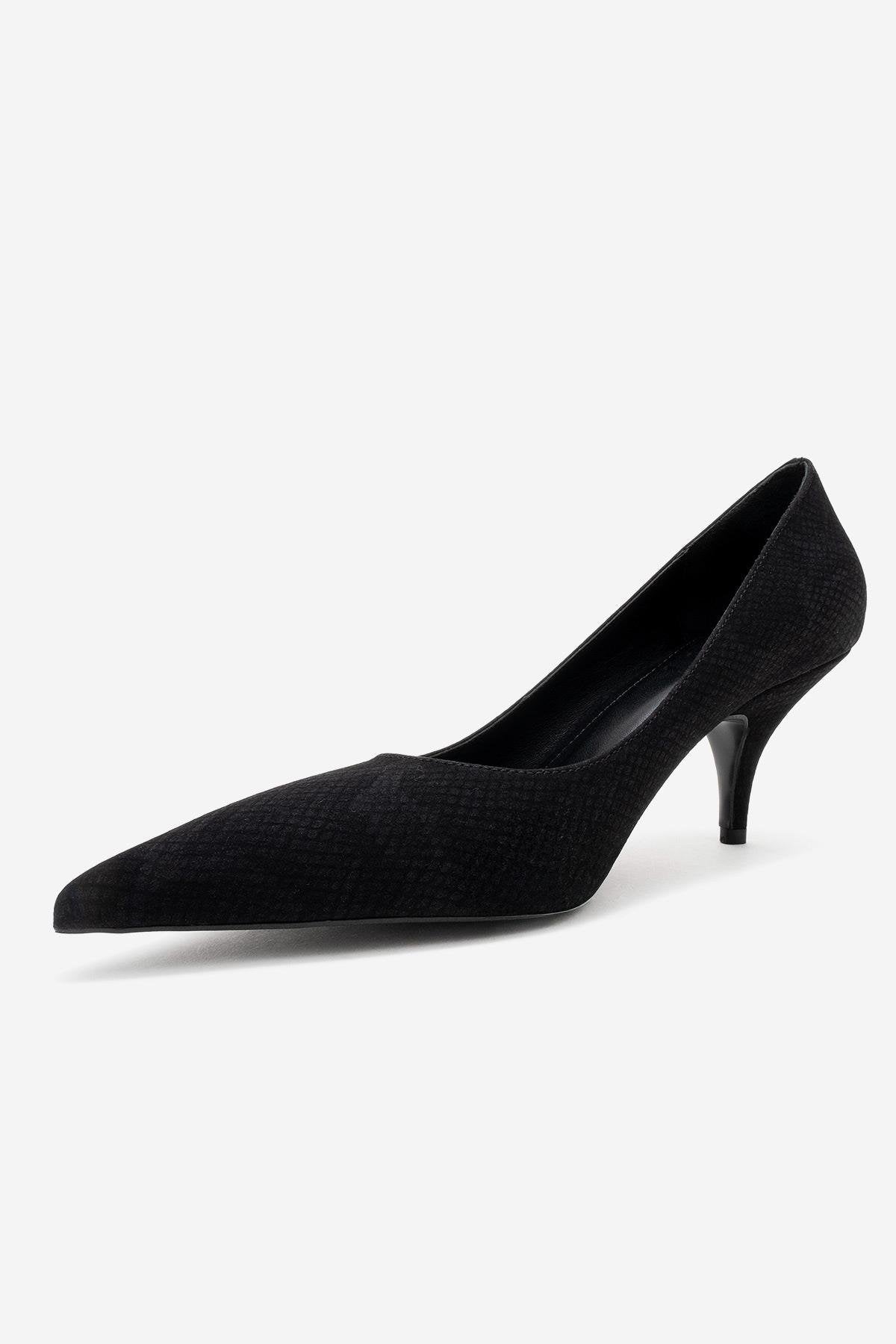 Marcus - Black Patterned Heeled Shoe – heel view showing leather, black, red, Vowalisse