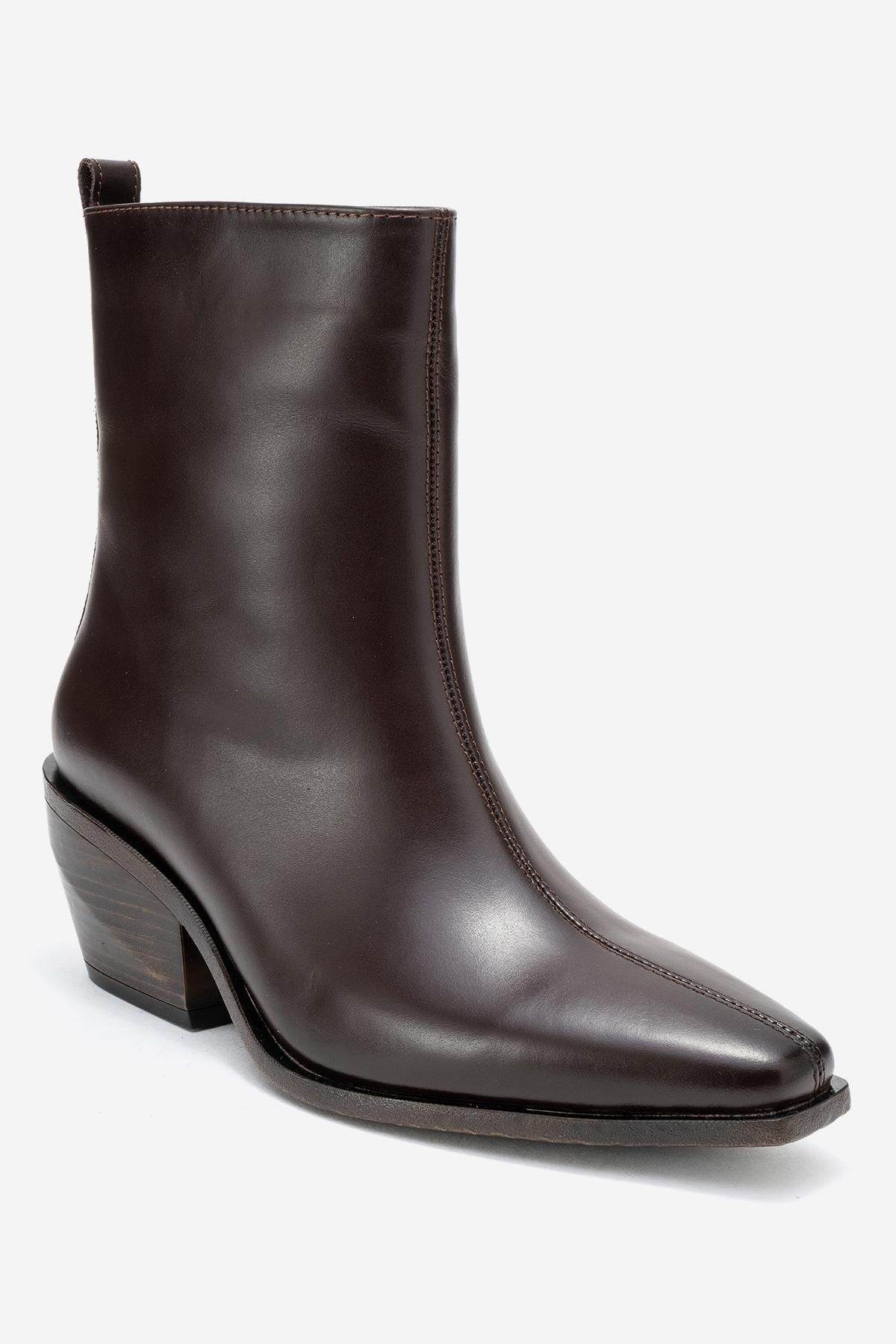 Lexia - Brown Genuine Leather Western Boot – detail view showing leather, Vowalisse