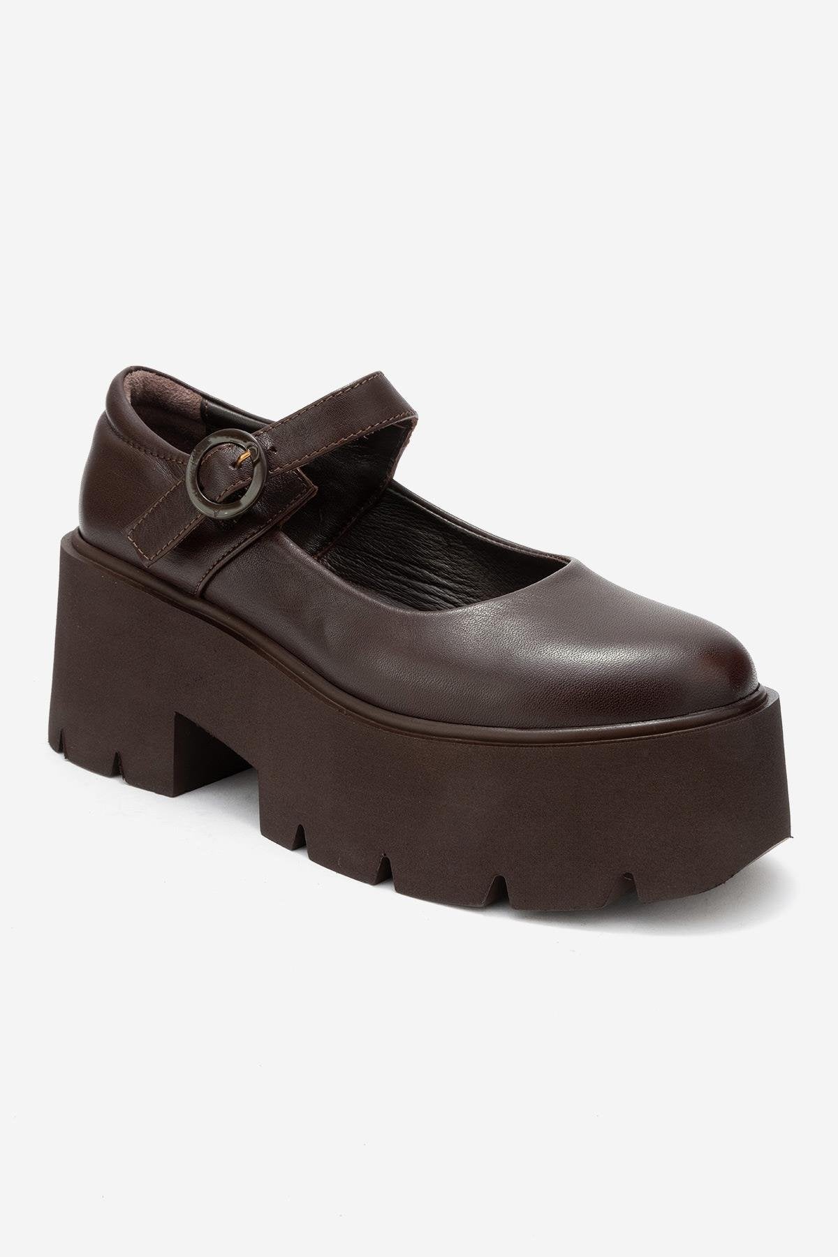 Orina - Brown Genuine Leather Platform Casual Shoe – detail view showing leather, Vowalisse