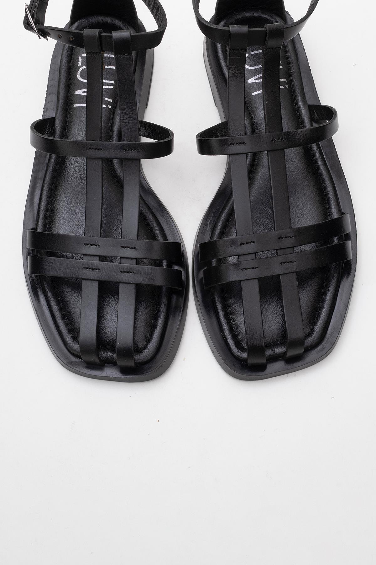Odeil - Black Leather Sandal – side view showing leather, black, Vowalisse
