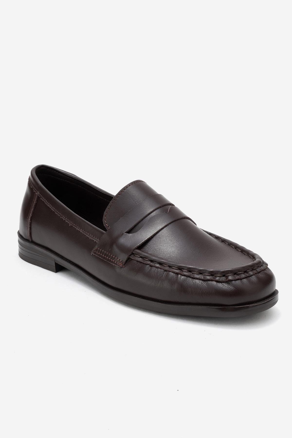 Valia - Brown Genuine Leather Loafer – detail view showing leather, Vowalisse