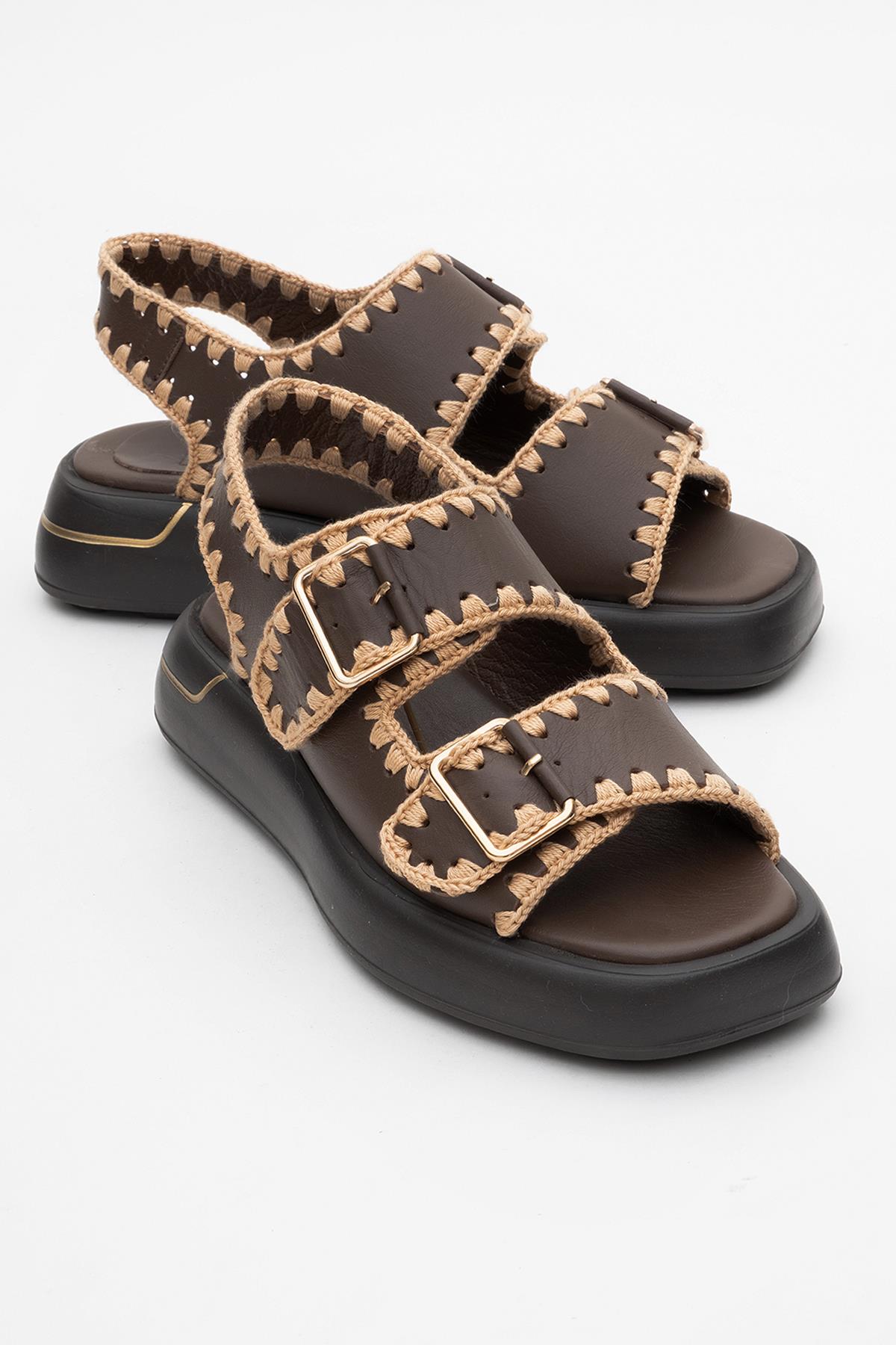 Douro - Brown Braided Rope Strap Leather Sandal – front three-quarter view showing leather, Vowalisse