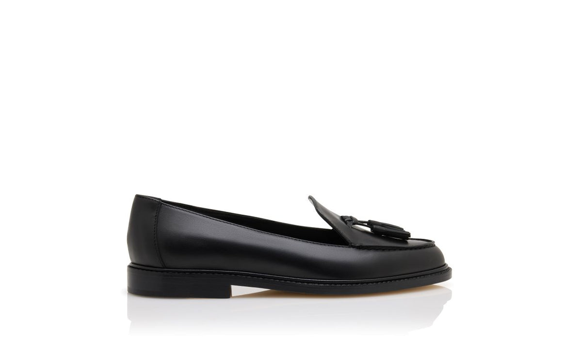 Violetta Rose Black Round Toe Loafers – side profile showing black round toe, Vowalisse