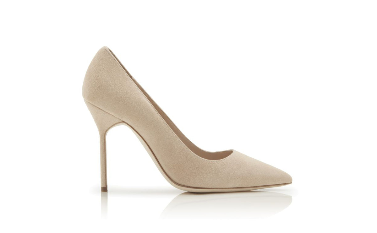 Violetta Grace Neutral Pointed Toe Pumps – side profile showing neutral pointed toe, suede, Vowalisse