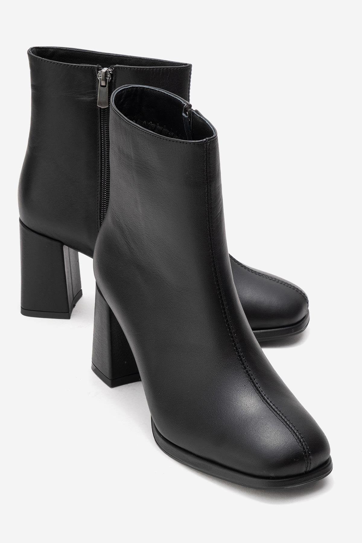 Napoli - Black Genuine Leather Block Heel Ankle Boot – front three-quarter view showing leather, black, Vowalisse