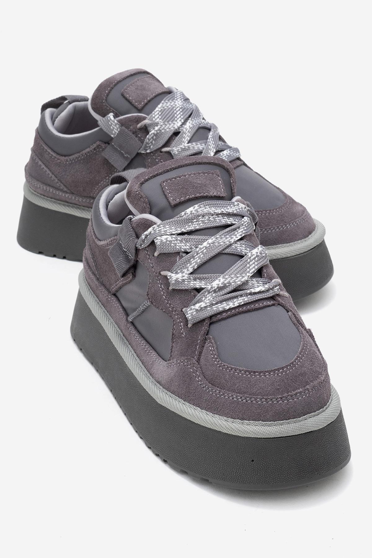 RIVEN - Gray Genuine Suede Leather Platform Sneaker – front three-quarter view showing leather, suede, Vowalisse