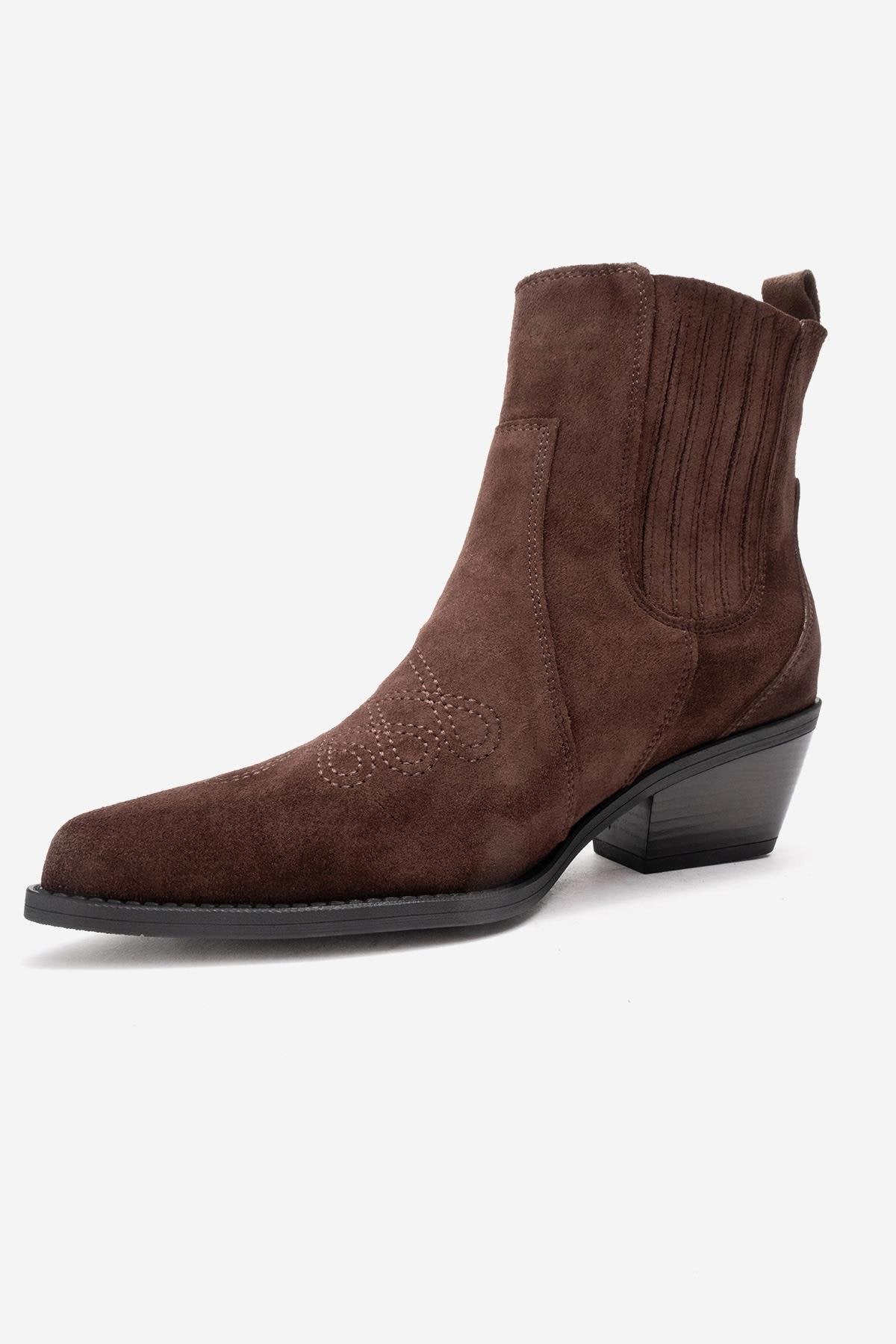 JULIETA - Brown Genuine Suede Leather Block Heel Western Boot – heel view showing leather, suede, Vowalisse