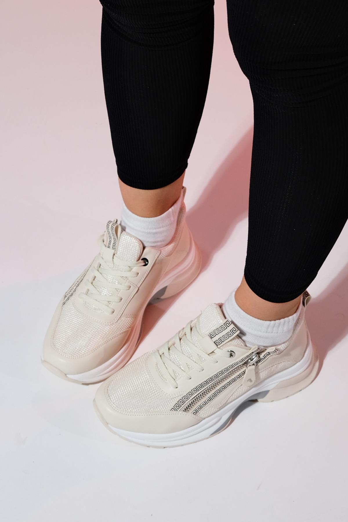 Oude - Ecru Zippered Platform Sneaker – side view showing leather, red, Vowalisse