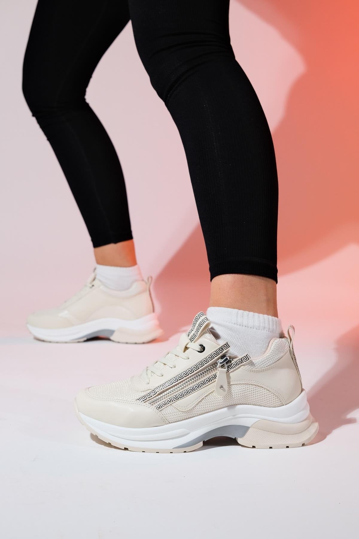 Oude - Ecru Zippered Platform Sneaker – back view showing leather, red, Vowalisse