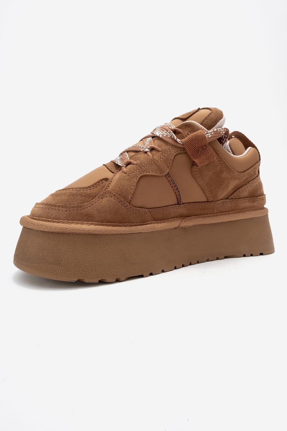 Riven - Cognac Genuine Leather Platform Sneaker – heel view showing leather, suede, Vowalisse