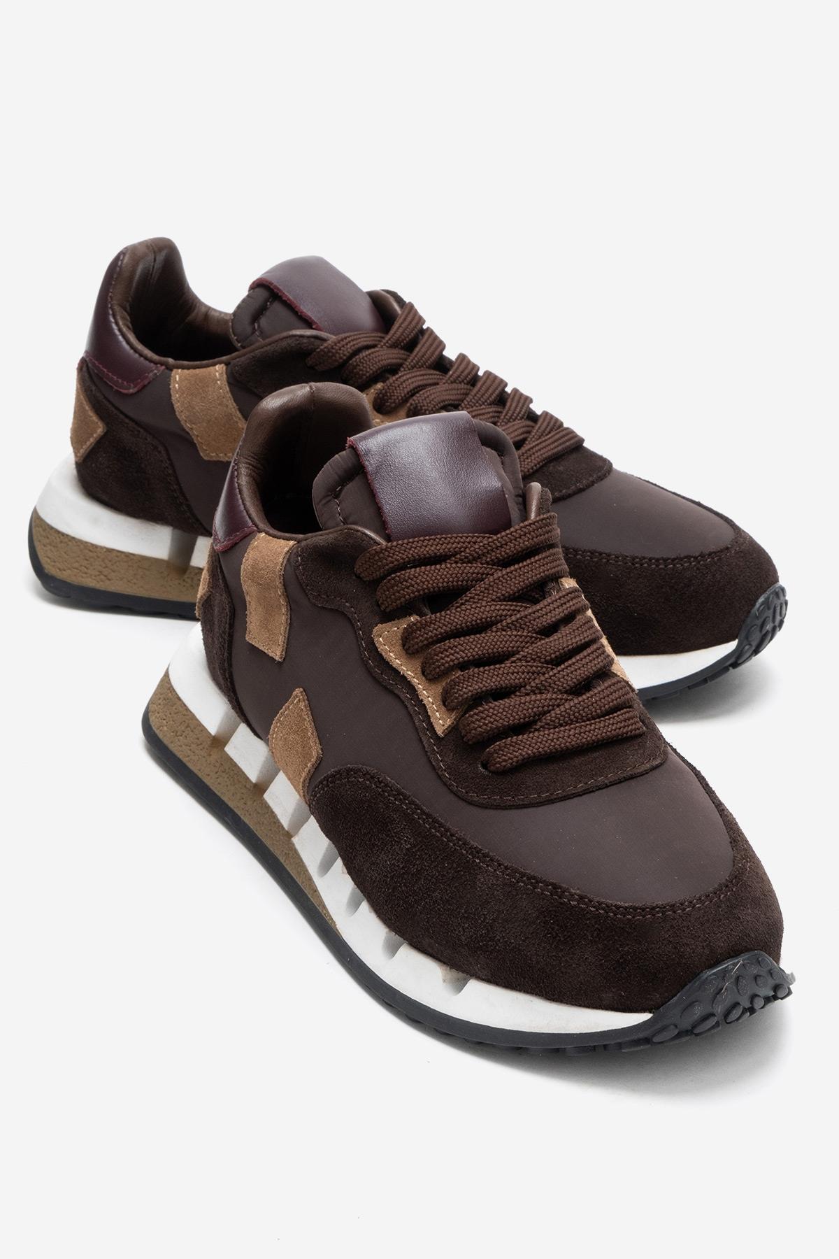 VIAN - Brown Genuine Leather Sneaker – front three-quarter view showing leather, Vowalisse
