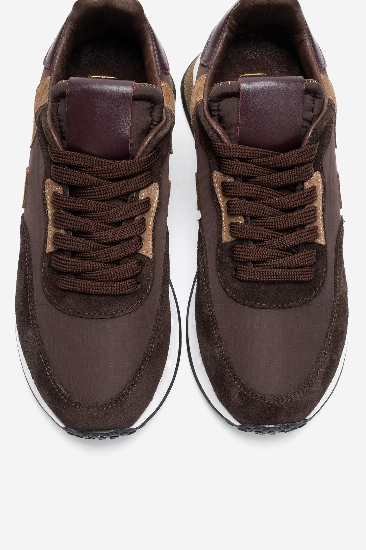 VIAN - Brown Genuine Leather Sneaker – side view showing leather, Vowalisse