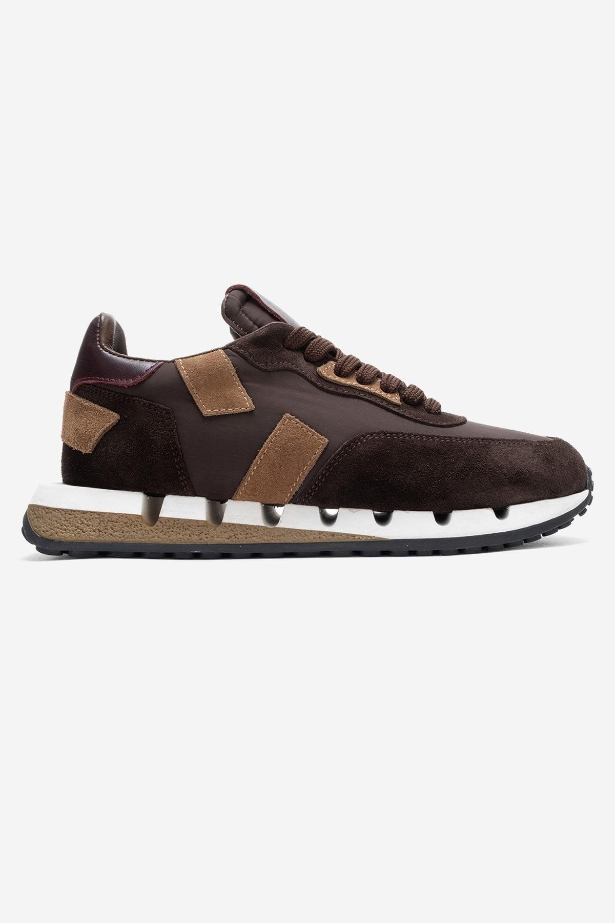 VIAN - Brown Genuine Leather Sneaker – top view showing leather, Vowalisse