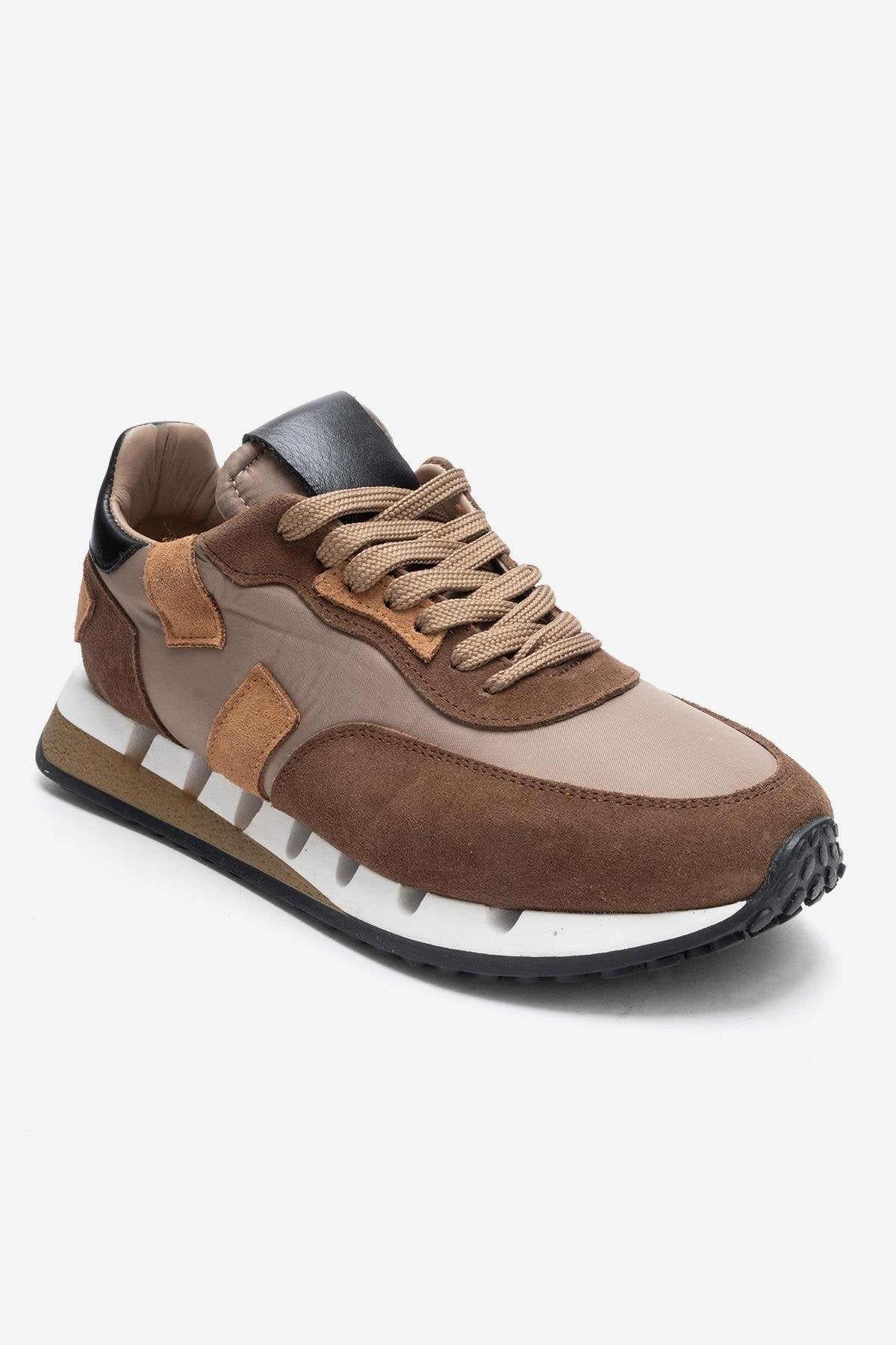VIAN - Beige Brown Genuine Leather Sneaker – detail view showing leather, red, Vowalisse