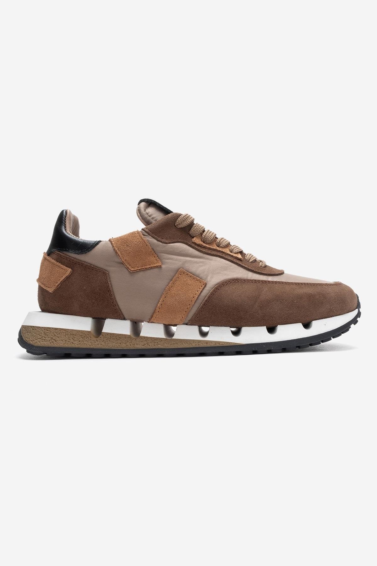 VIAN - Beige Brown Genuine Leather Sneaker – top view showing leather, red, Vowalisse