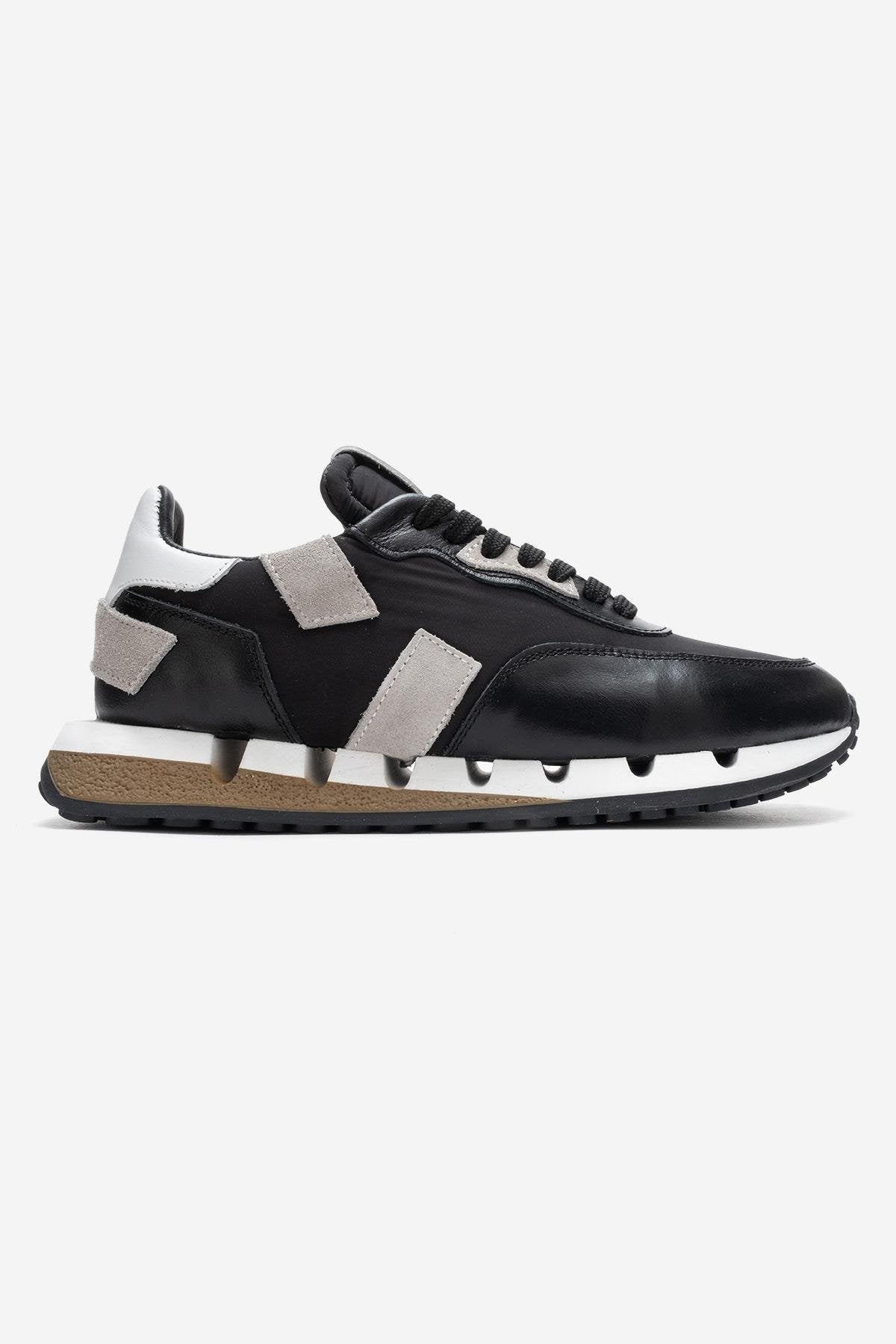 VIAN - Black Genuine Leather Sneaker – top view showing leather, black, Vowalisse