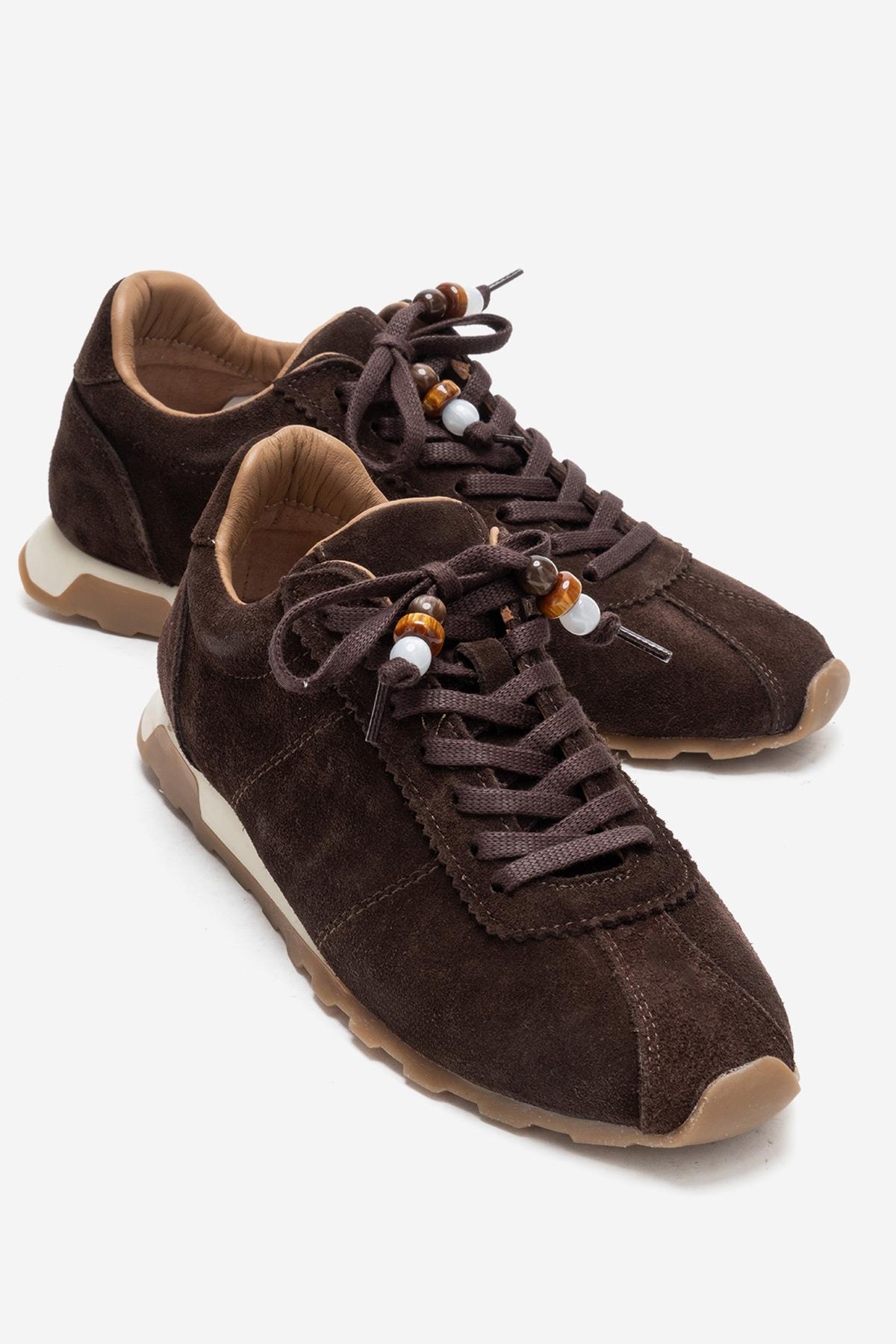 BREA - Brown Genuine Suede Leather Sneaker – front three-quarter view showing leather, suede, Vowalisse