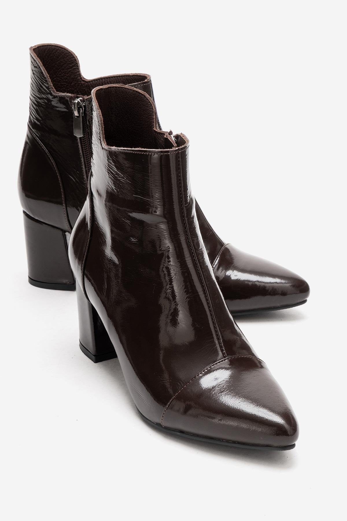 GAEL - Brown Crinkled Patent Genuine Leather Block Heel Boot – front three-quarter view showing leather, red, Vowalisse