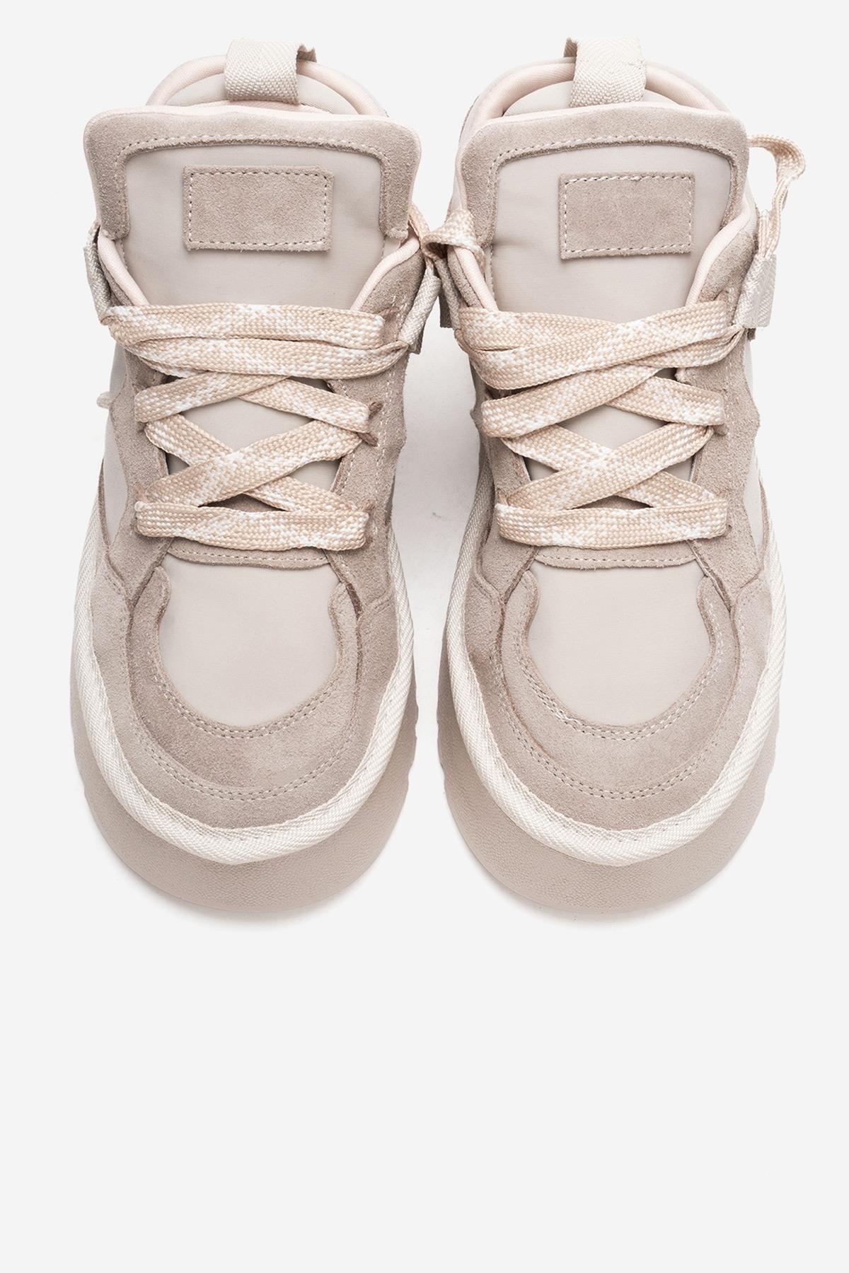 RIVEN - Beige Genuine Leather Platform Sneaker – side view showing leather, suede, Vowalisse