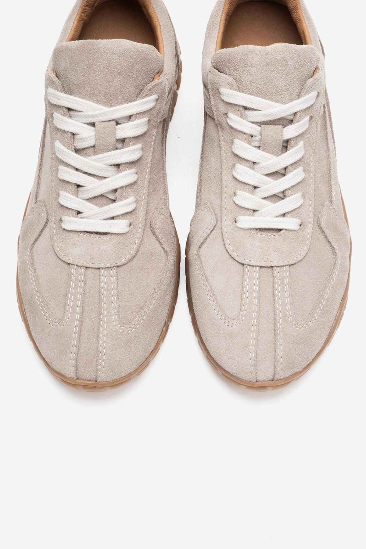 LARS - Beige Suede Genuine Leather Sneaker – side view showing leather, suede, Vowalisse