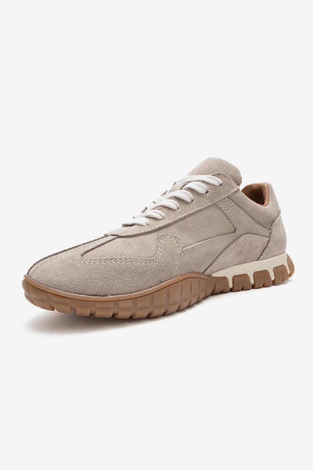 LARS - Beige Suede Genuine Leather Sneaker – heel view showing leather, suede, Vowalisse