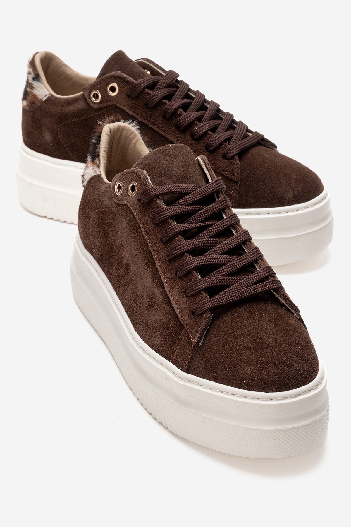 Nera - Brown Genuine Leather Casual Sneaker – front three-quarter view showing leather, suede, Vowalisse