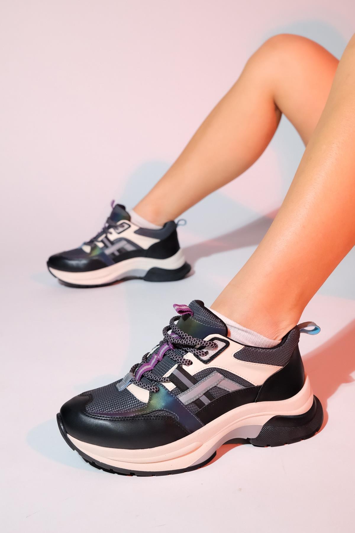 Sterda - Black/Green Thick-Sole Sport Sneaker – front three-quarter view showing leather, black, green, Vowalisse