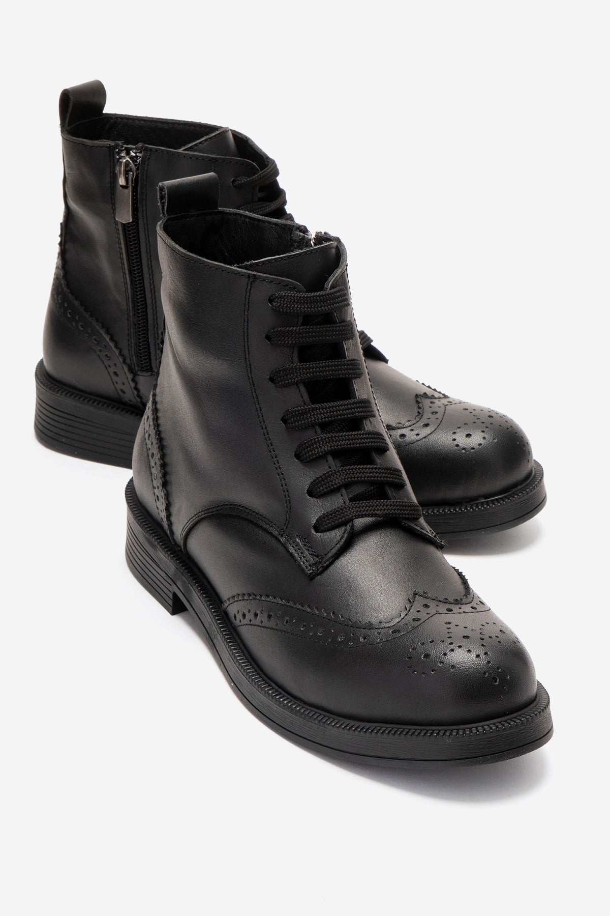 Nelvy - Black Genuine Leather Boot – front three-quarter view showing leather, black, Vowalisse