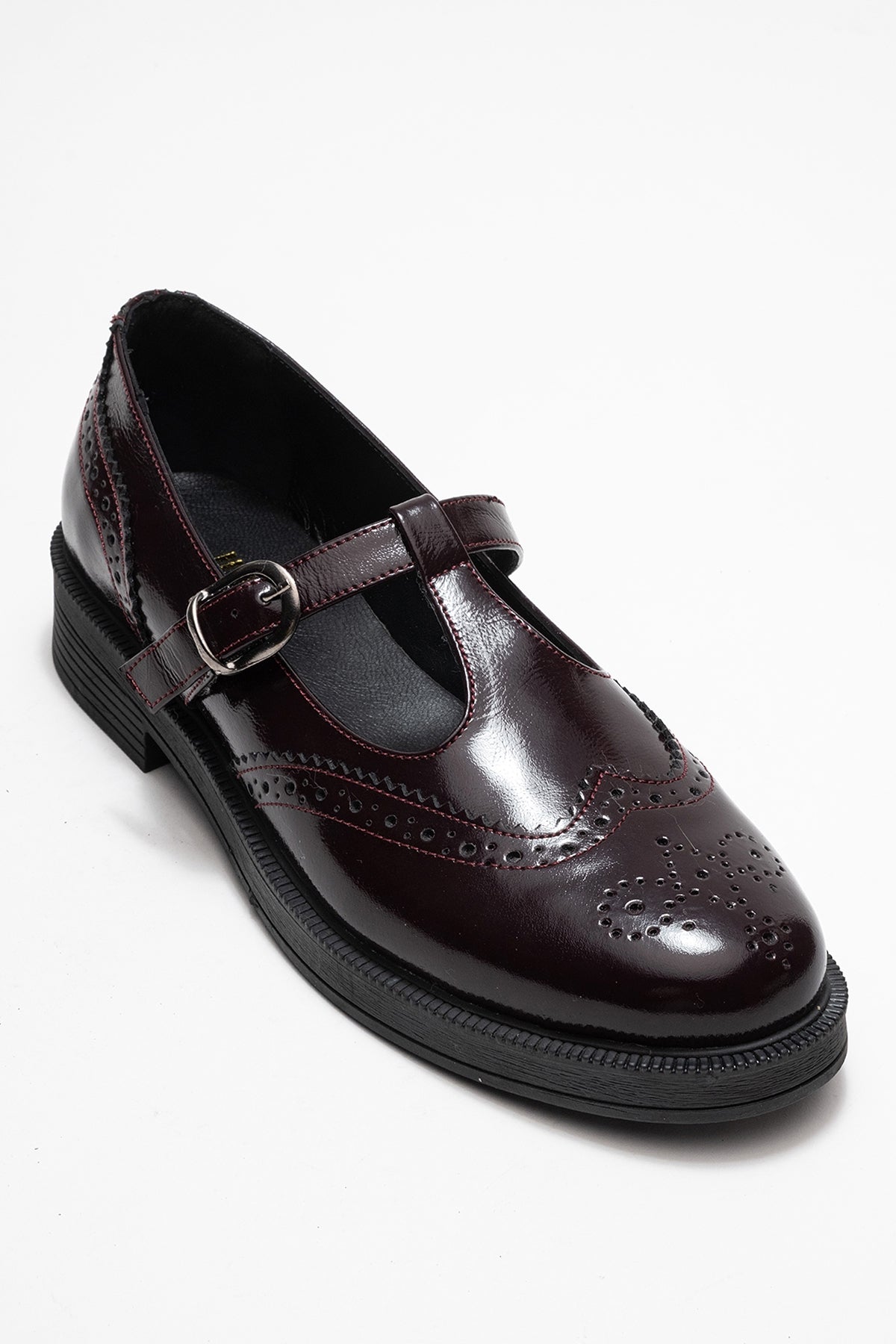 Dorian - Burgundy Patent Genuine Leather Loafer – detail view showing leather, Vowalisse