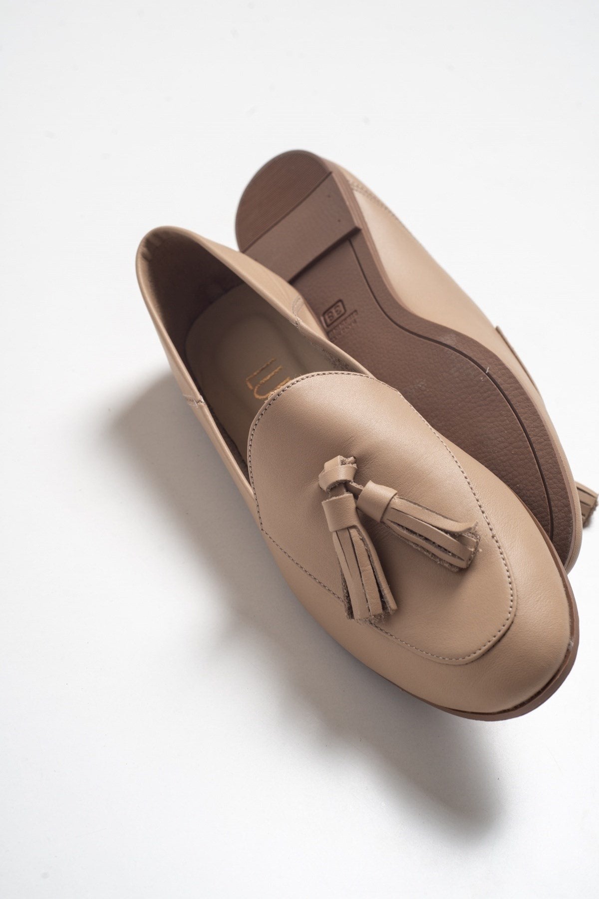 Mona - Cream Beige Soft Leather Tassel Loafers – heel view showing leather, suede, red, Vowalisse