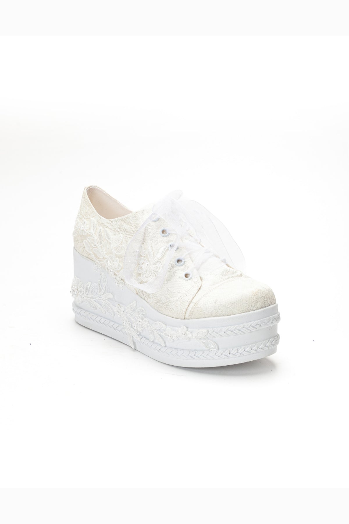 Valencia Lace Platform Bridal Sneaker – front three-quarter view showing lace, ivory, red, Vowalisse