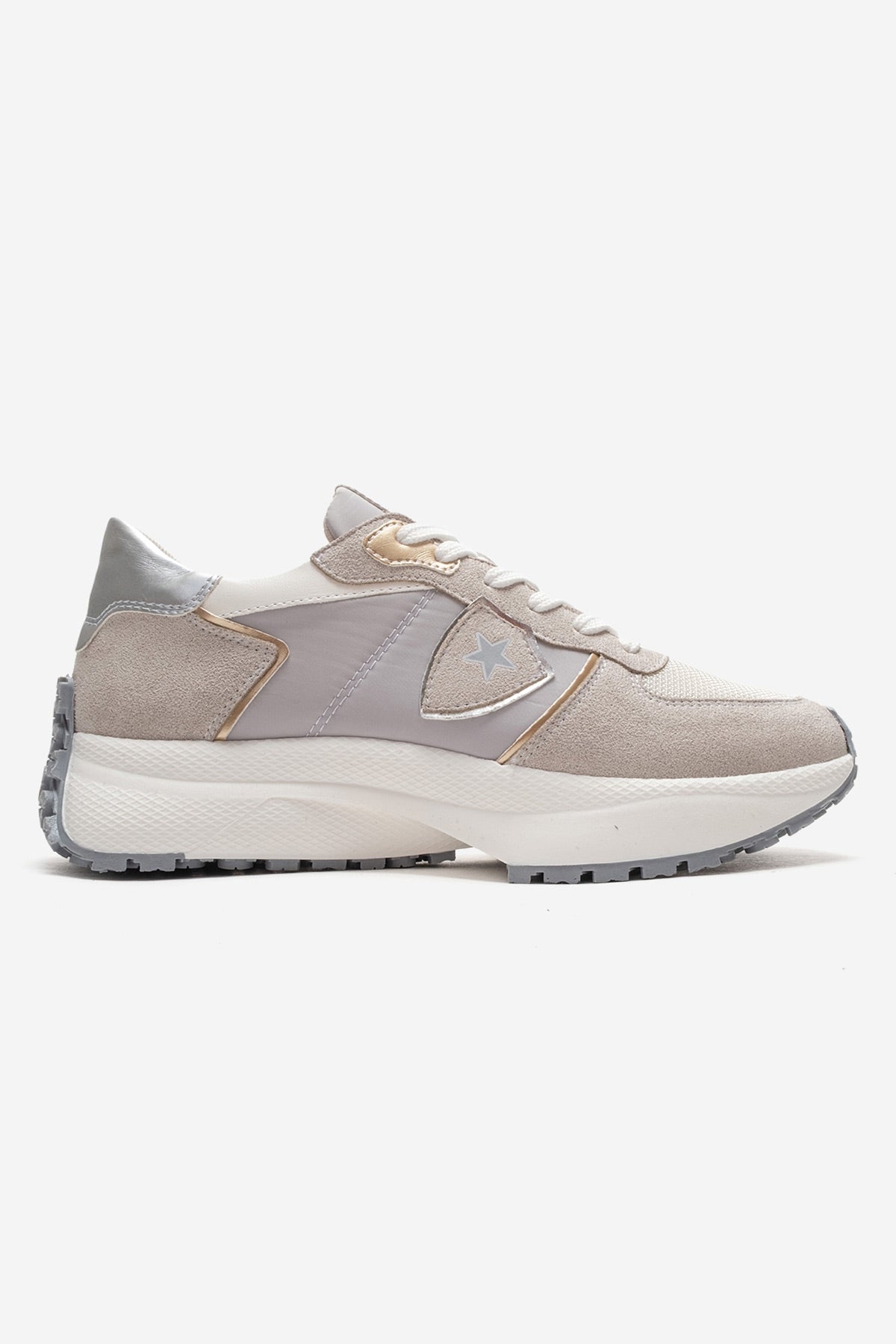 Biella - Off-White Sneaker – heel view showing leather, white, Vowalisse