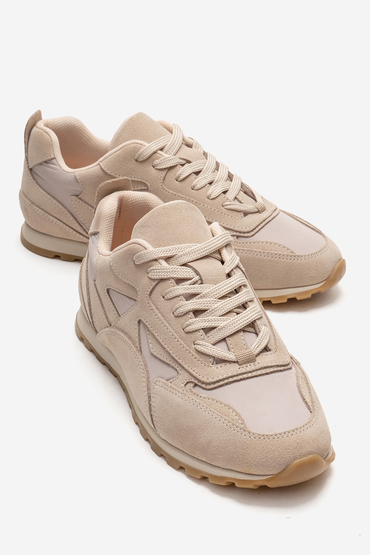 Sahra - Beige Genuine Leather Sneaker – front three-quarter view showing leather, suede, Vowalisse