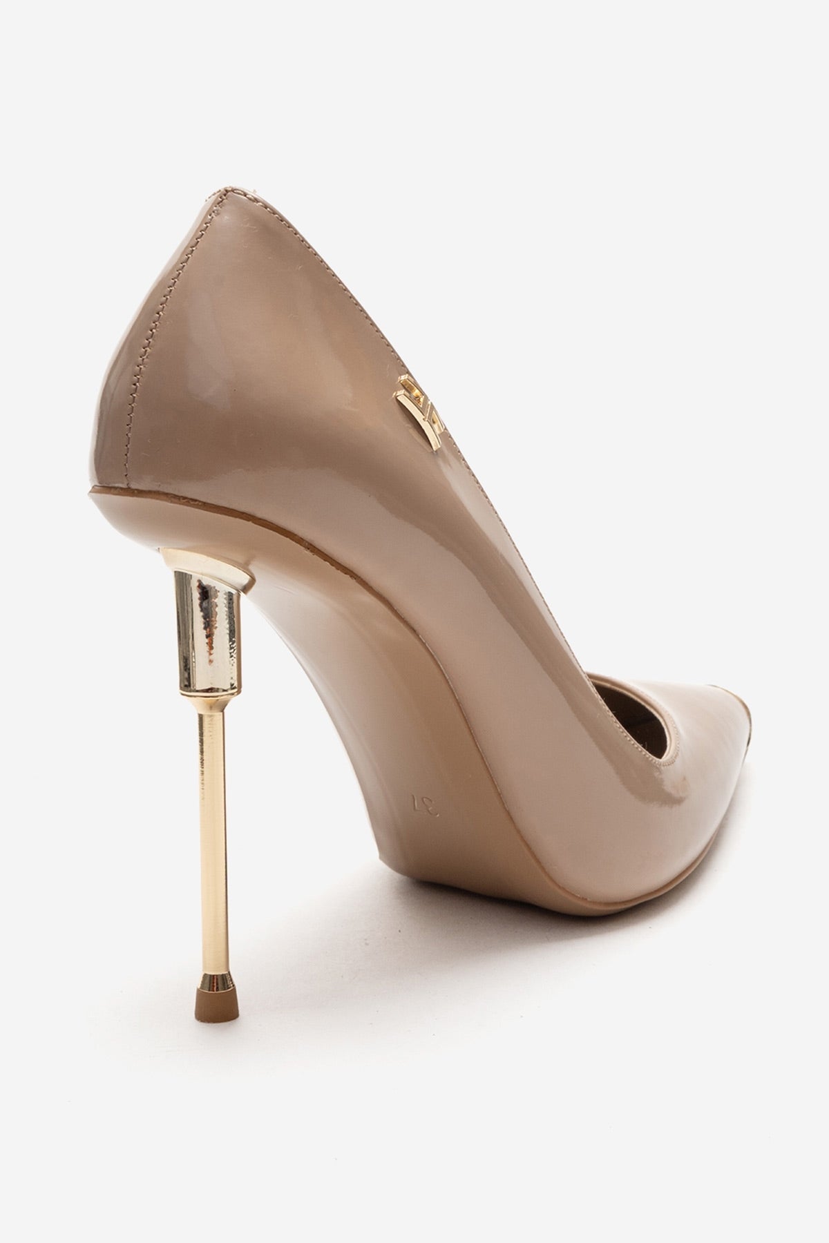 CARLAS - Beige Patent Stiletto Pump – back view showing leather, Vowalisse