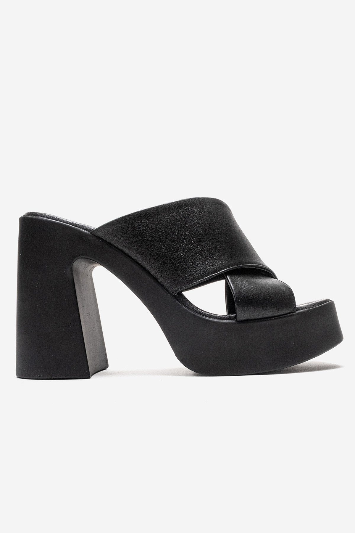 Essenza - Black Genuine Leather Platform Block Heel Mule – heel view showing leather, black, Vowalisse