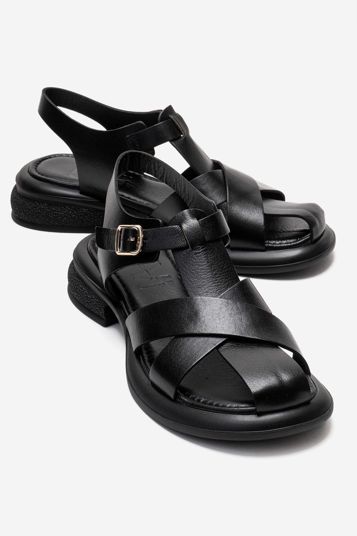 GUIDO - Black Genuine Leather Sandal – front three-quarter view showing leather, black, Vowalisse
