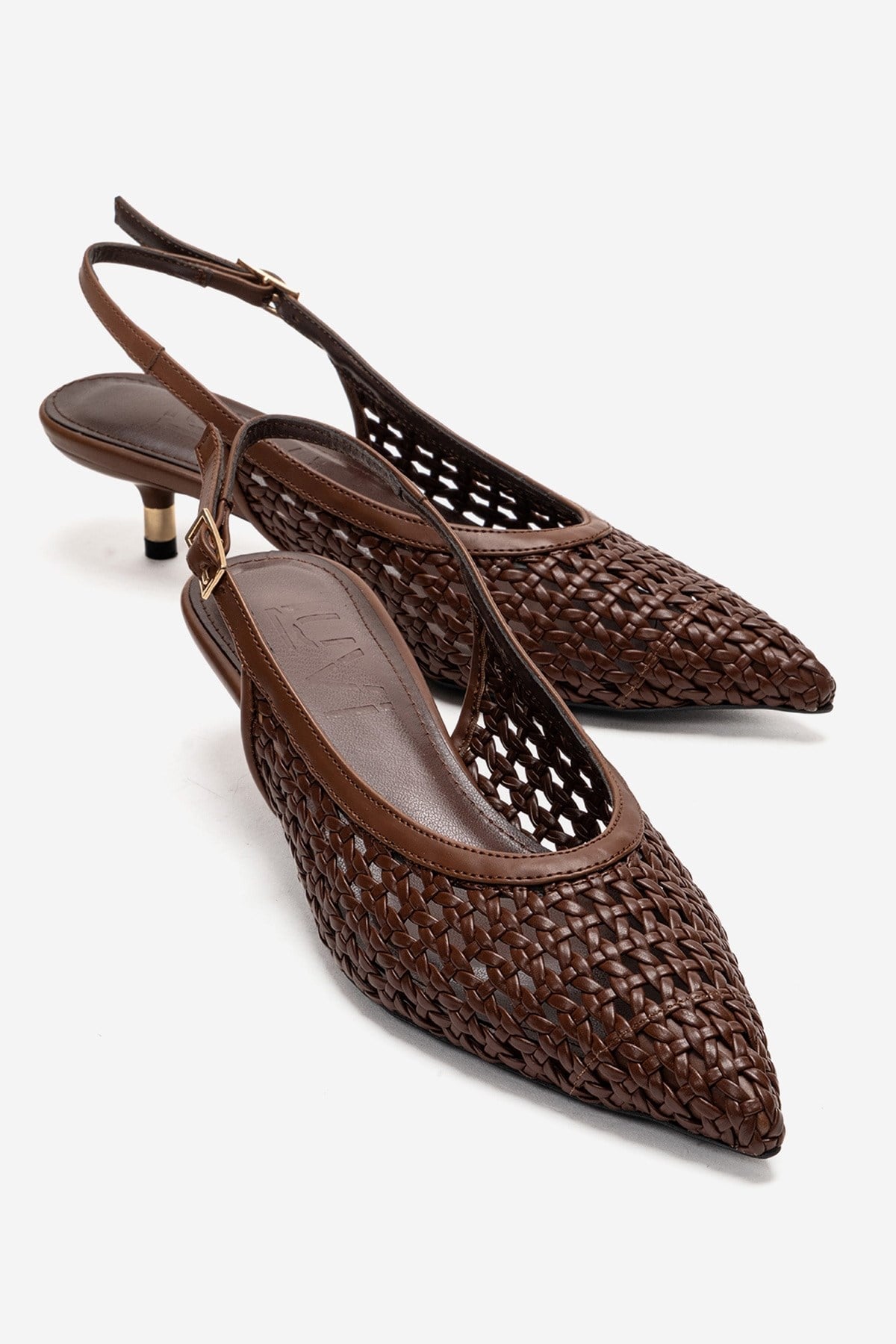 Orelis - Brown Kitten Heel – front three-quarter view showing leather, red, Vowalisse