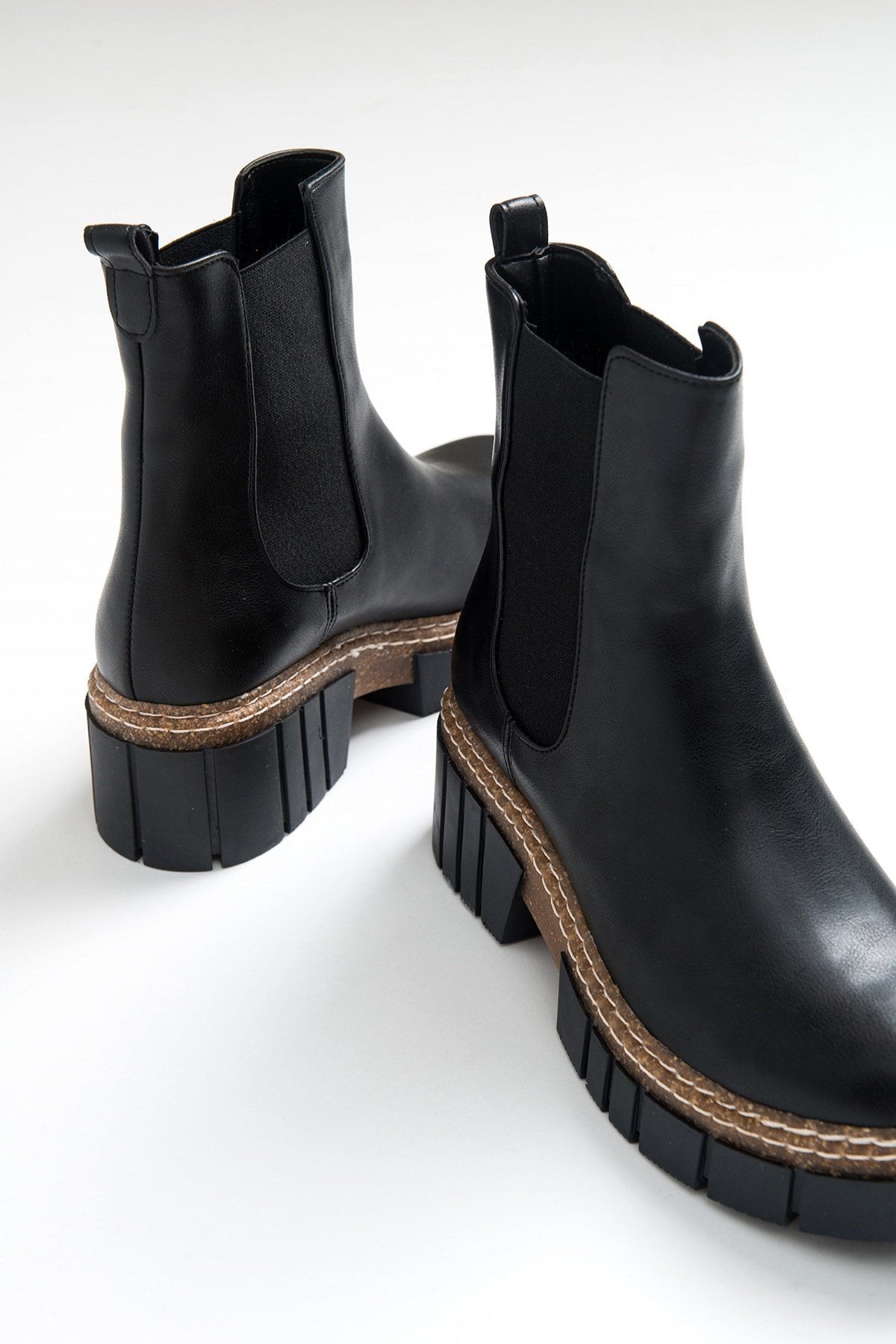 Luz Black Cilt Block Heel Boot – detail view showing leather, black, red, Vowalisse