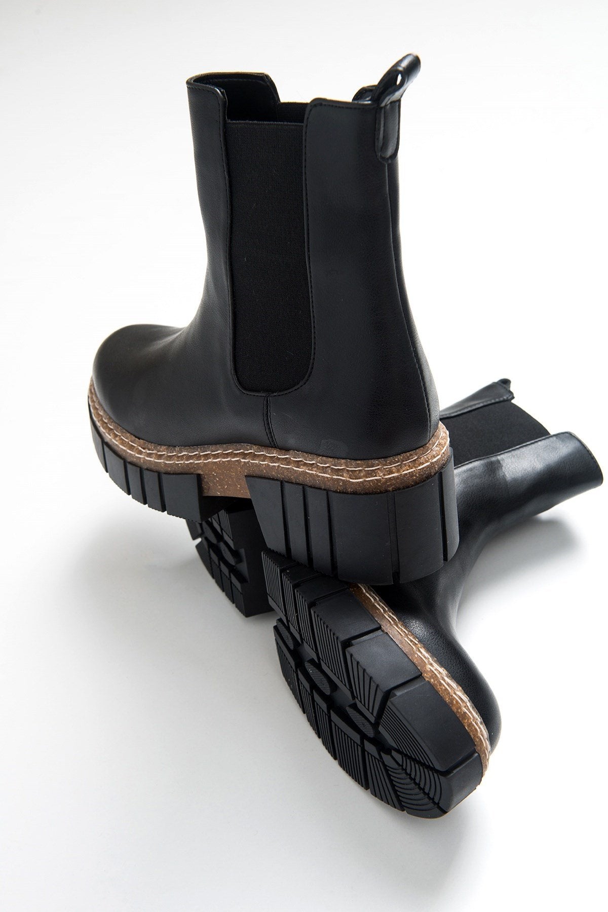 Luz Black Cilt Block Heel Boot – heel view showing leather, black, red, Vowalisse