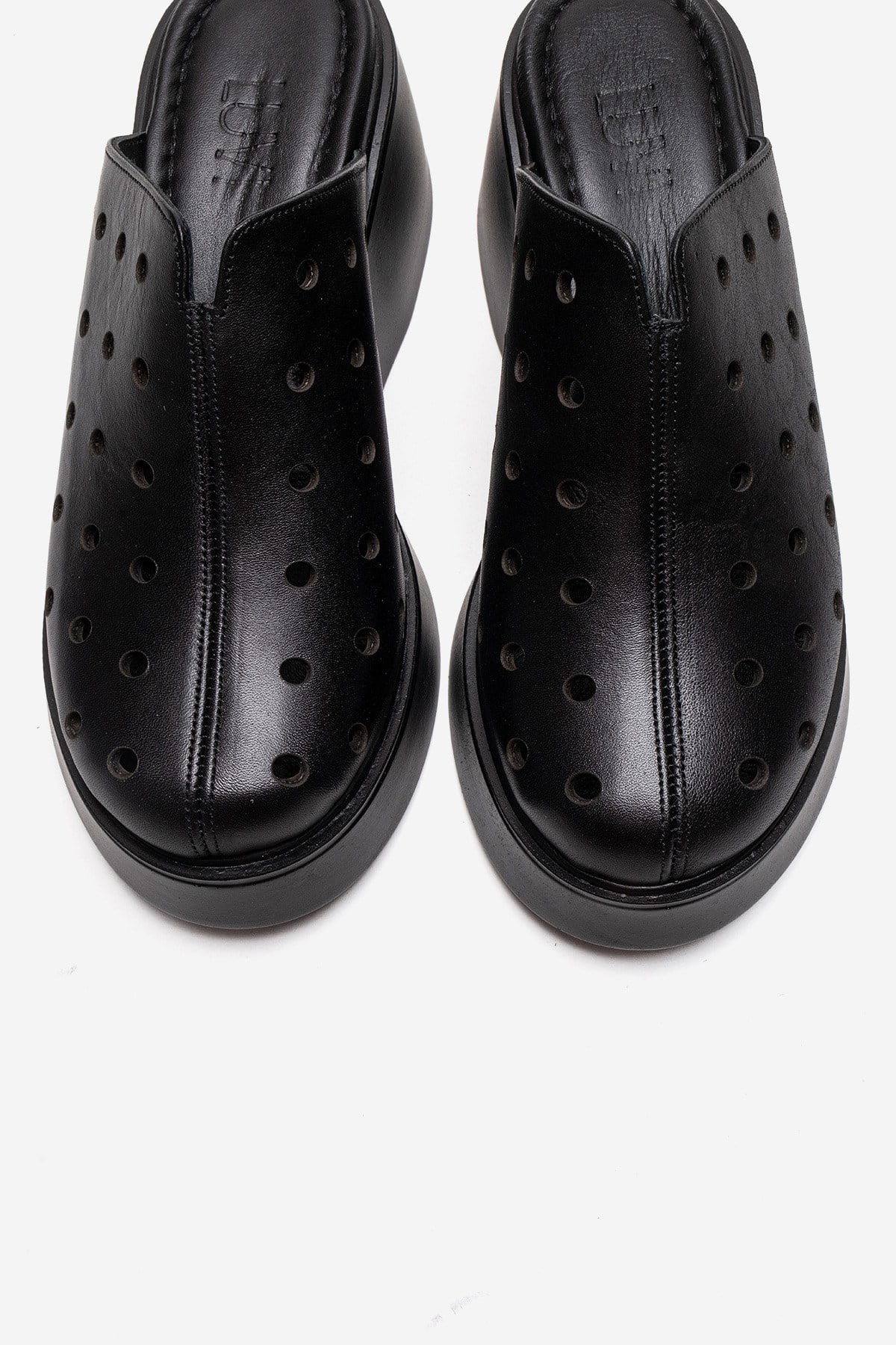NIVES - Black Genuine Leather Platform Mule – side view showing leather, black, Vowalisse